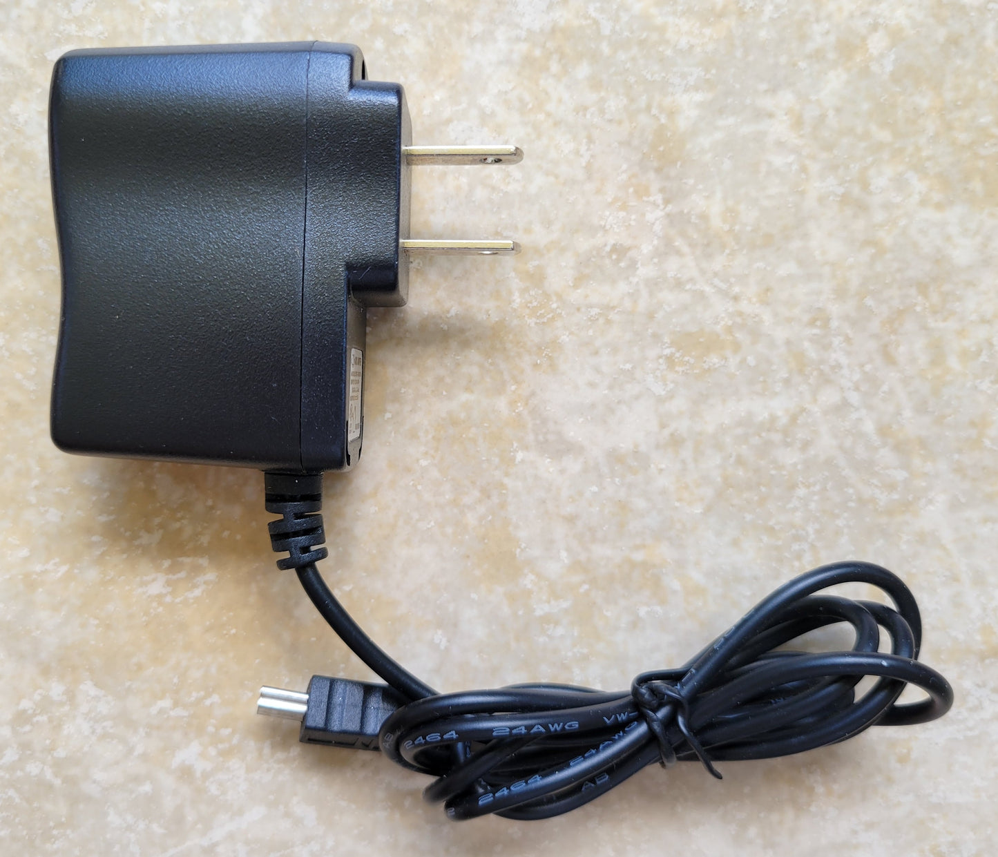 AC/DC Adapter, 3V and 0.2A