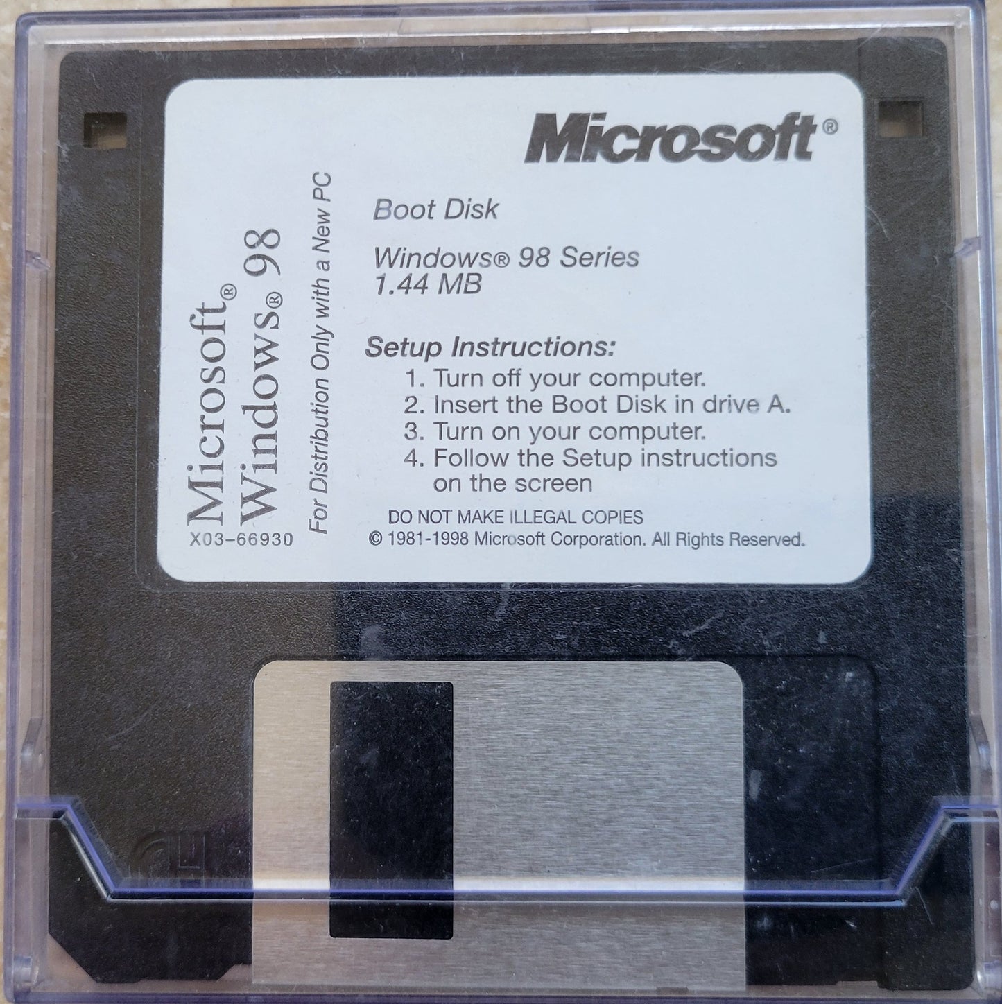 Vintage Floppy Diskette - Microsoft Windows 98 Boot Disk