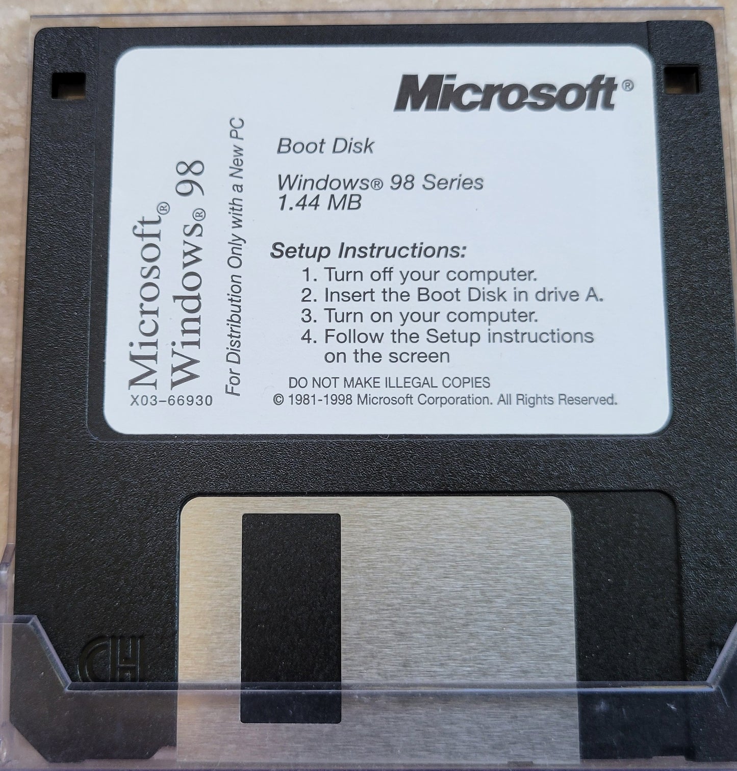 Vintage Floppy Diskette - Microsoft Windows 98 Boot Disk