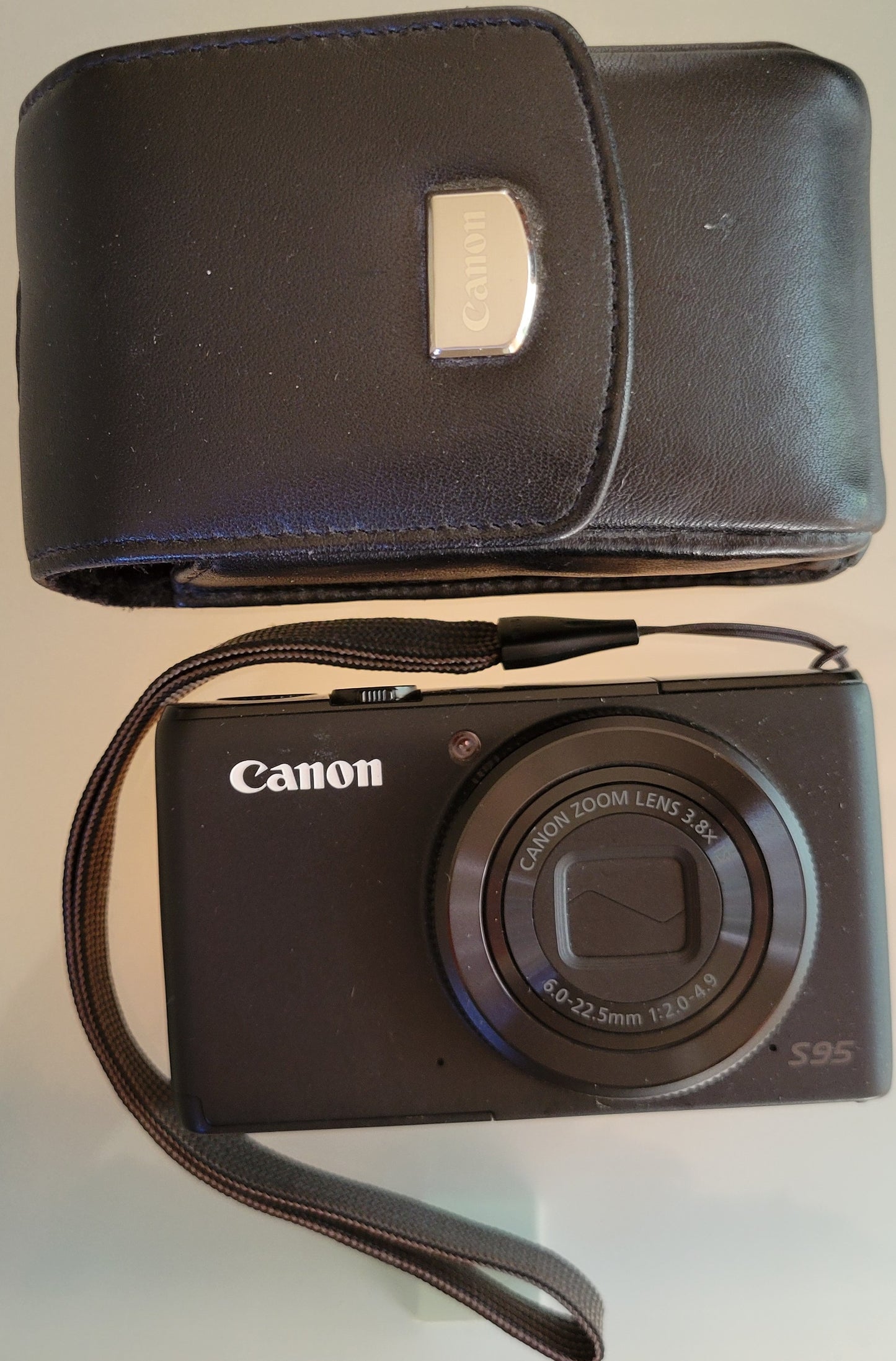 5. Vintage Camera - Canon Zoom Lens 3.8x IS